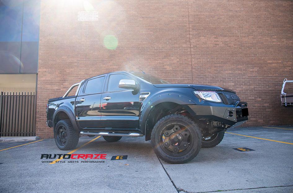 FORD RANGER MO977 BLACK OUT